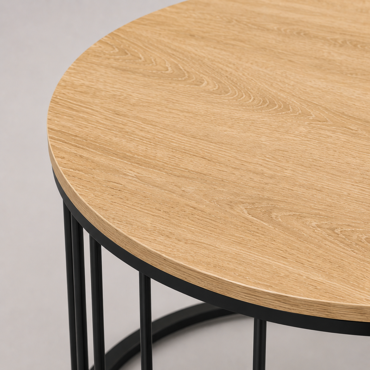Loane | Duo de tables basses gigognes rondes en bois et métal noir