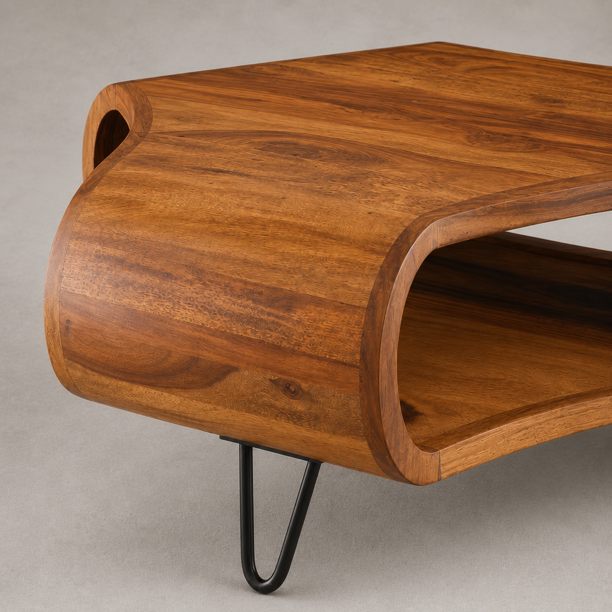 Rowan | Table basse originale en bois de Sheesham massif et métal noir