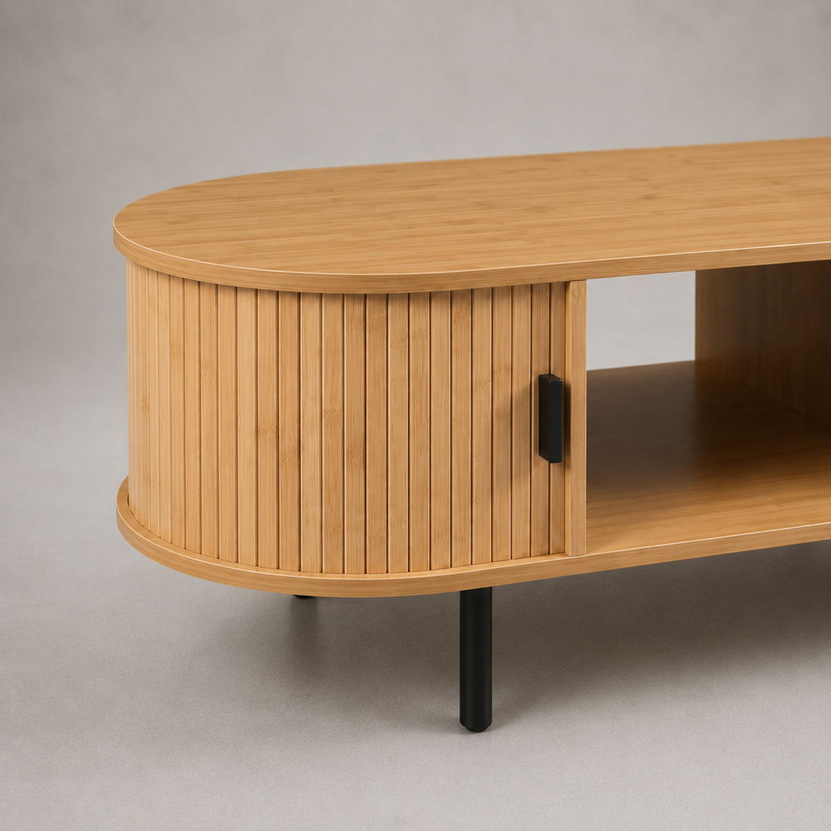 Solène | Table basse ovale en bambou et métal noir avec portes coulissantes