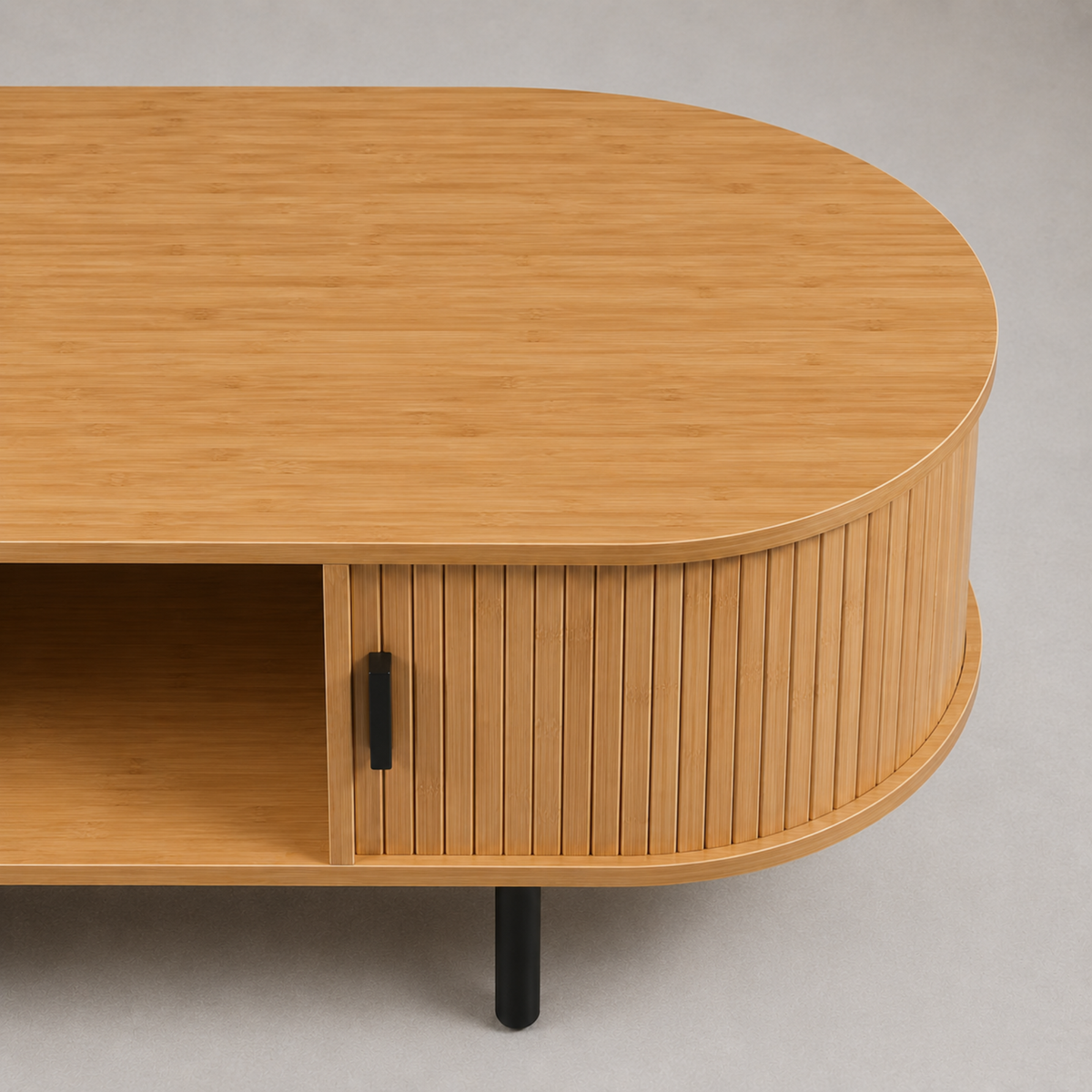 Solène | Table basse ovale en bambou et métal noir avec portes coulissantes