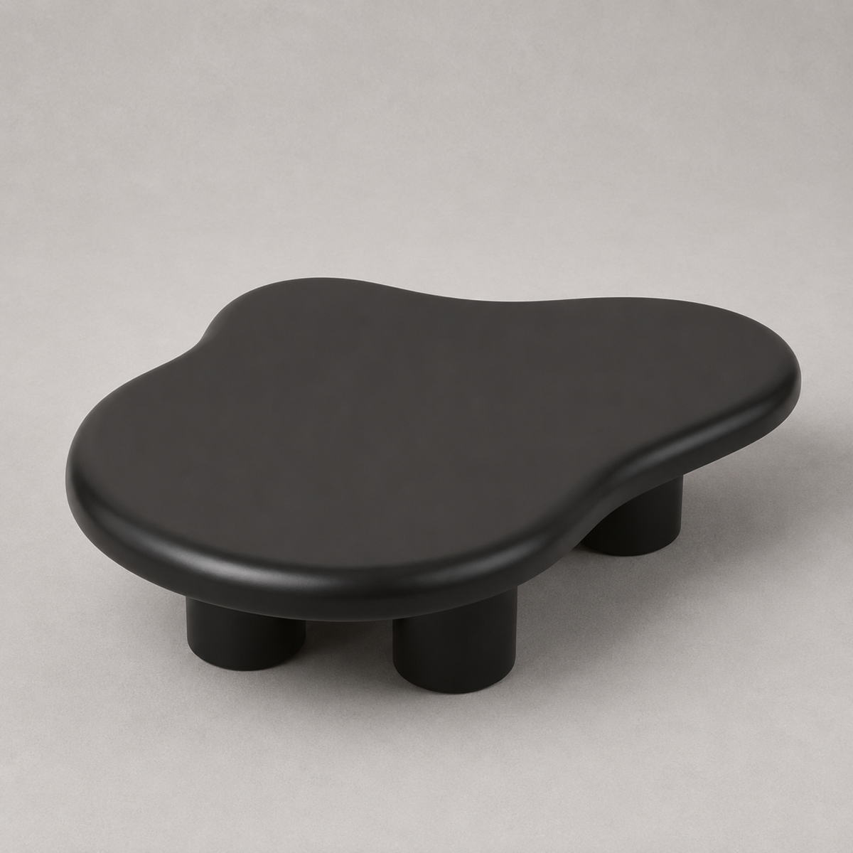 Ninon | Table basse organique en bois laqué blanc laiteux